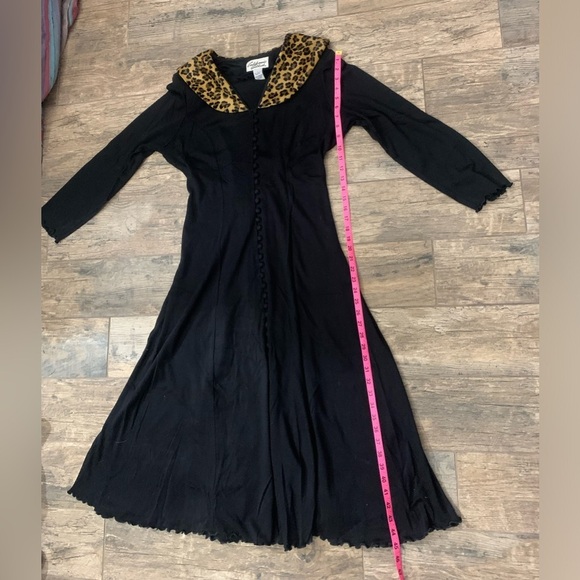 Women’s California Gold Rush black maxi button-up dress w/ leopard print collar - Picture 5 of 5